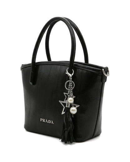 Isabelle — Black — front three-quarter view.